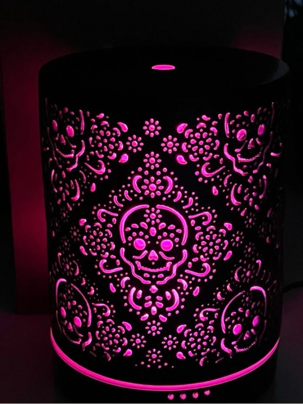 Black Skull Pattern Ceramic Aroma Diffuser/ humidifier- Unbranded